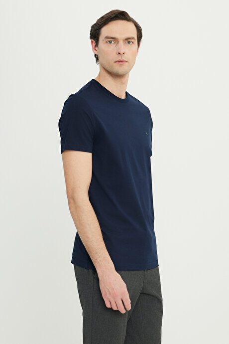 Pamuklu Slim Fit Dar Kesim Bisiklet Yaka Lacivert Tişört resmi