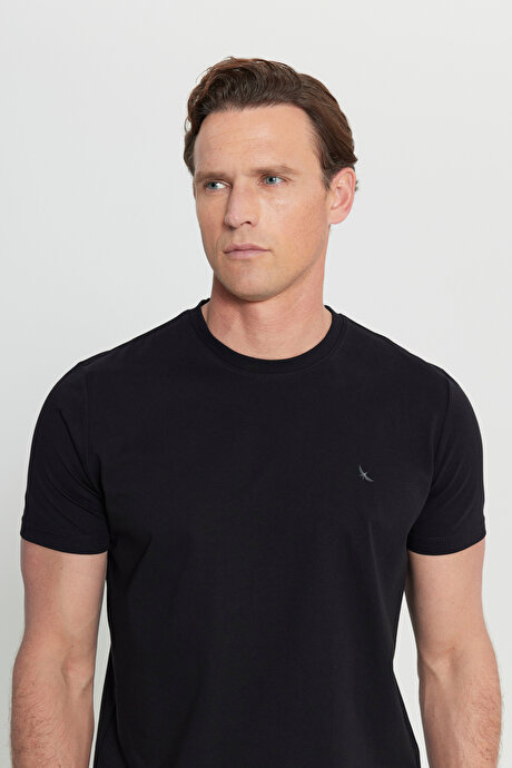 Pamuklu Slim Fit Dar Kesim Bisiklet Yaka Siyah Tişört resmi