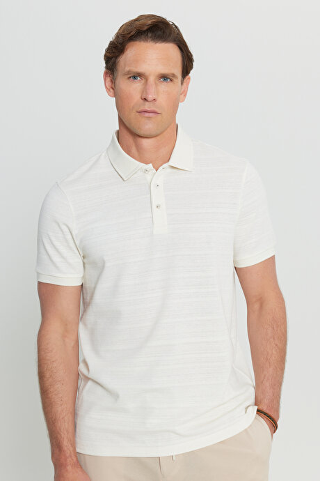Pamuklu Slim Fit Dar Kesim Polo Yaka Jakarlı Esnek Bej Tişört resmi
