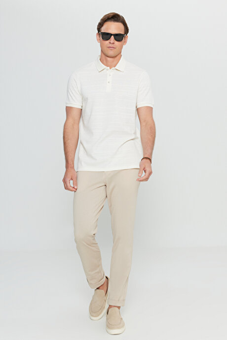 Pamuklu Slim Fit Dar Kesim Polo Yaka Jakarlı Esnek Bej Tişört resmi