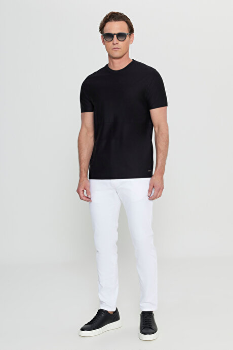 %100 Pamuk Slim Fit Dar Kesim Bisiklet Yaka Jakarlı Siyah Tişört resmi