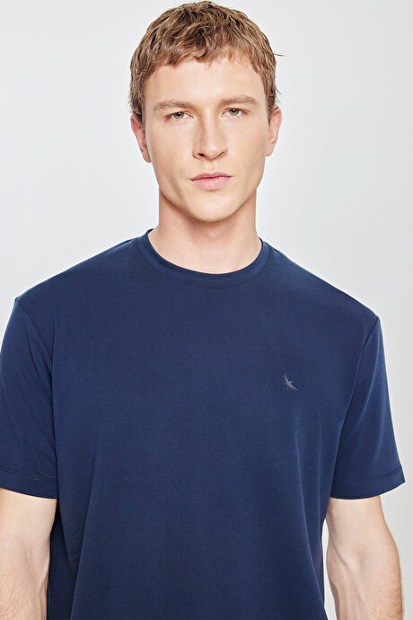 Yumuşak Dokulu Slim Fit Dar Kesim Polo Yaka Esnek Lacivert Tişört resmi