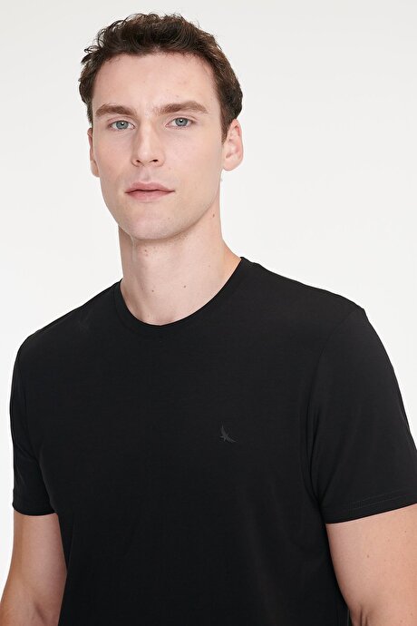 Yumuşak Dokulu Slim Fit Bisiklet Yaka Esnek Siyah Tişört resmi