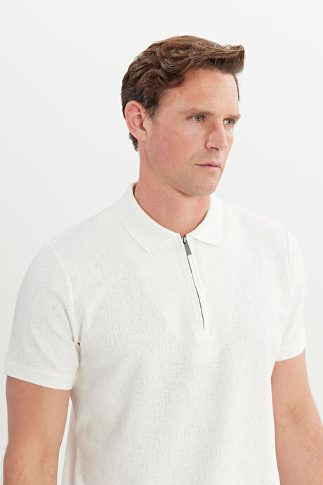 Pamuklu Slim Fit Dar Kesim Jakarlı Polo Yaka Ekru Tişört resmi