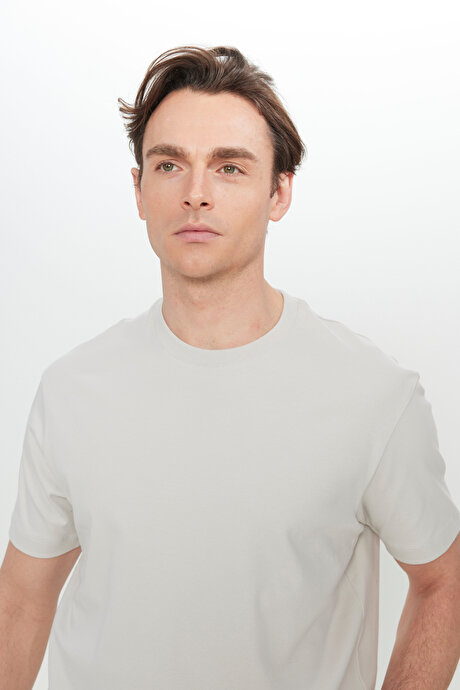 %100 Pamuk Modern Fit Rahat Kesim Bisiklet Yaka Taş Tişört resmi