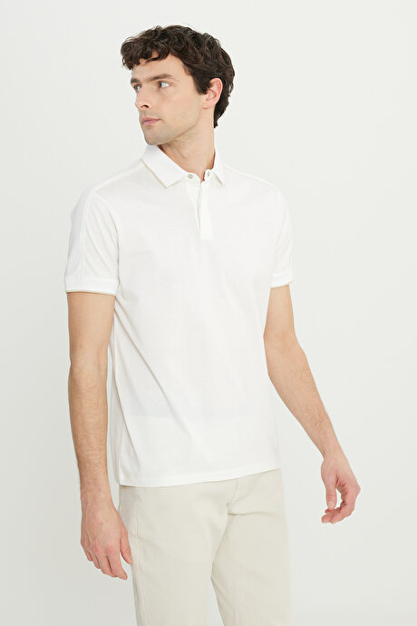 %100 Pamuk Slim Fit Dar Kesim Polo Yaka Beyaz Tişört resmi