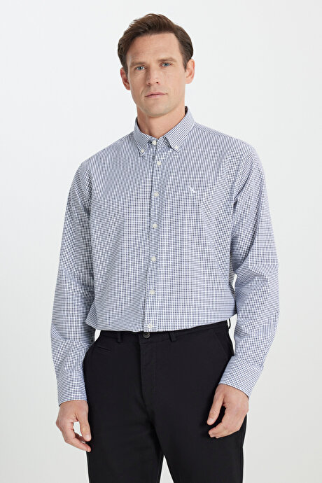 %100 Pamuk Oxford Regular Fit Geniş Kesim Düğmeli Yaka Kareli Siyah-Beyaz Gömlek resmi