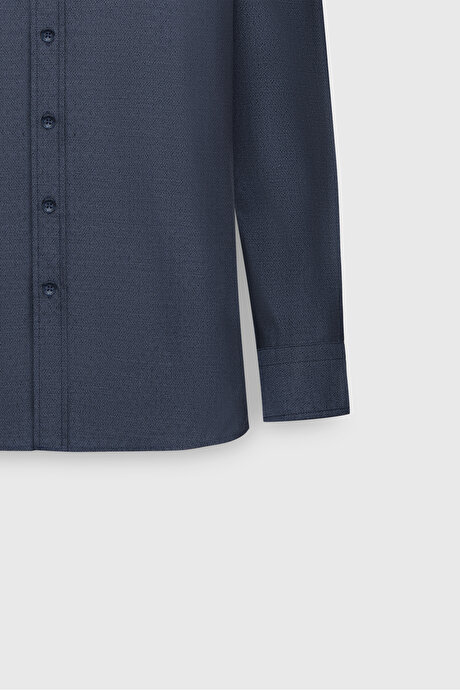 %100 Pamuk Slim Fit Dar Kesim Klasik Yaka Armürlü Lacivert Gömlek resmi
