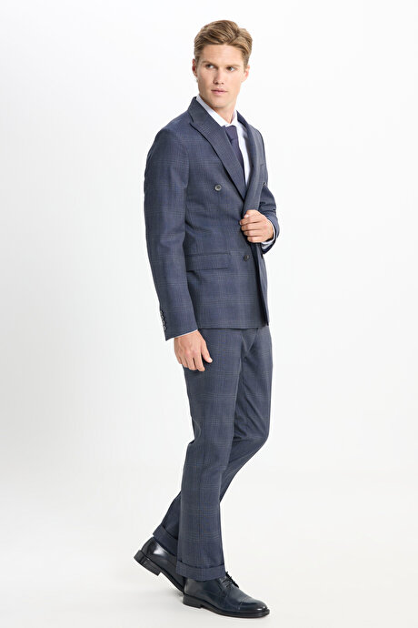 %100 Yün Slim Fit Dar Kesim Kırlangıç Yaka Kareli Kruvaze Lacivert Takım Elbise resmi