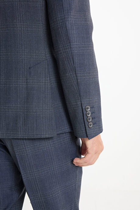 %100 Yün Slim Fit Dar Kesim Kırlangıç Yaka Kareli Kruvaze Lacivert Takım Elbise resmi