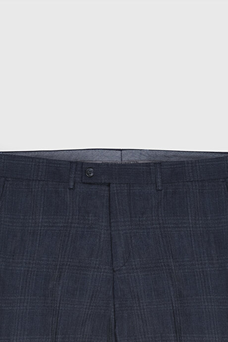 %100 Yün Slim Fit Dar Kesim Kırlangıç Yaka Kareli Kruvaze Lacivert Takım Elbise resmi