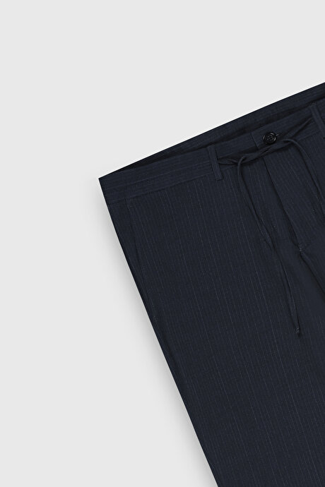 Slim Fit Dar Kesim Mono Yaka Beli Bağlamalı Çizgili Torba Cepli Lacivert Takım Elbise resmi