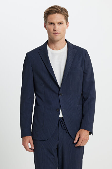 Slim Fit Dar Kesim Mono Yaka Beli Bağlamalı Çizgili Torba Cepli Lacivert Takım Elbise resmi