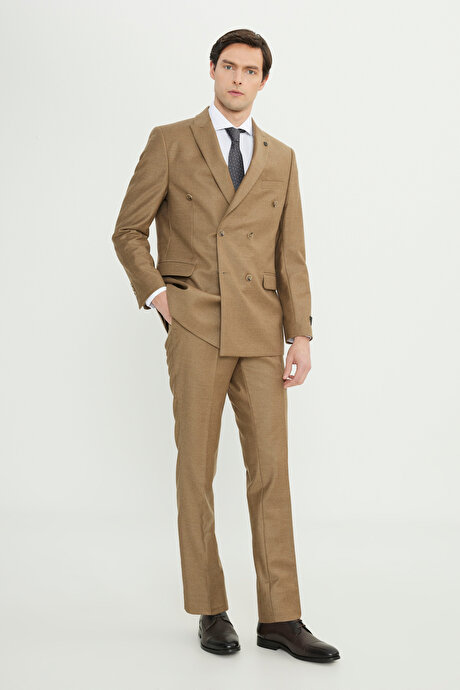 Yünlü Slim Fit Dar Kesim Kırlangıç Yaka Kapak Cepli Kruvaze Camel Takım Elbise resmi