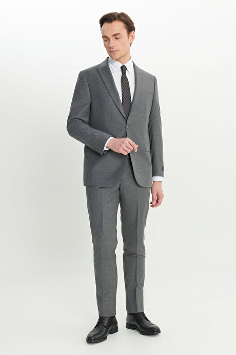 Yün Slim Fit Dar Kesim Kırlangıç Yaka Kapak Cepli Gri Takım Elbise resmi