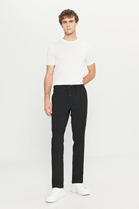 Slim Fit Rahat Kesim Beli Bağlamalı Yan Cepli Esnek Jogger Siyah Pantolon resmi