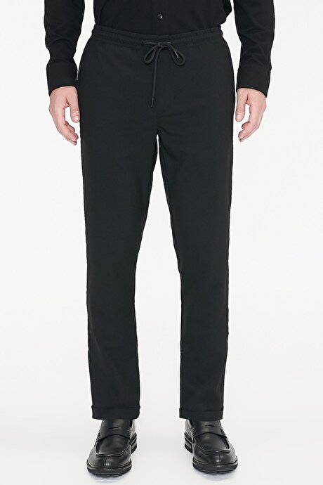 Non-Iron Ütü Gerektirmeyen Diz İzi Yapmayan Beli Bağlamalı Slim Fit Dar Kesim Jogger Siyah Pantolon resmi