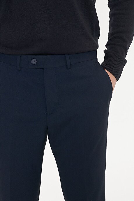 Slim Fit Dar Kesim Klasik Yan Cep Lacivert Pantolon resmi