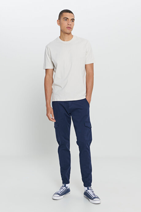 Slim Fit Dar Kesim Kargo Cepli Pamuklu Esnek Lacivert Pantolon resmi