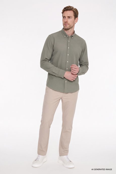Slim Fit Dar Kesim Beli Bağlamalı Yan Cep Gofre Desenli Bej Pantolon resmi