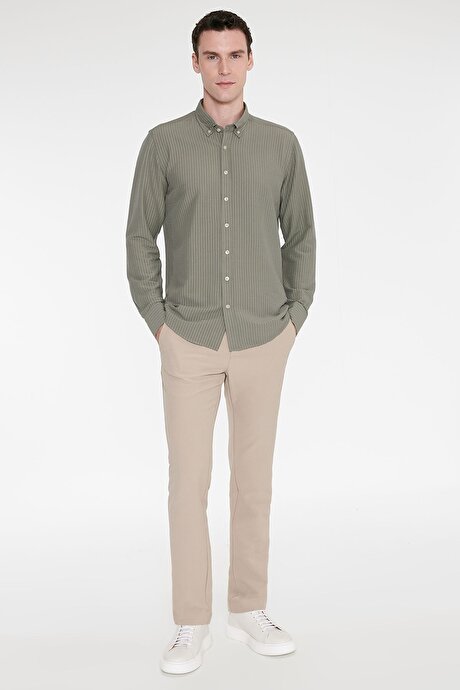 Slim Fit Dar Kesim Beli Bağlamalı Yan Cep Gofre Desenli Bej Pantolon resmi