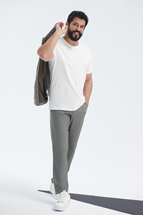 Slim Fit Dar Kesim Beli Bağlamalı Yan Cep Gofre Desenli Gri Pantolon resmi