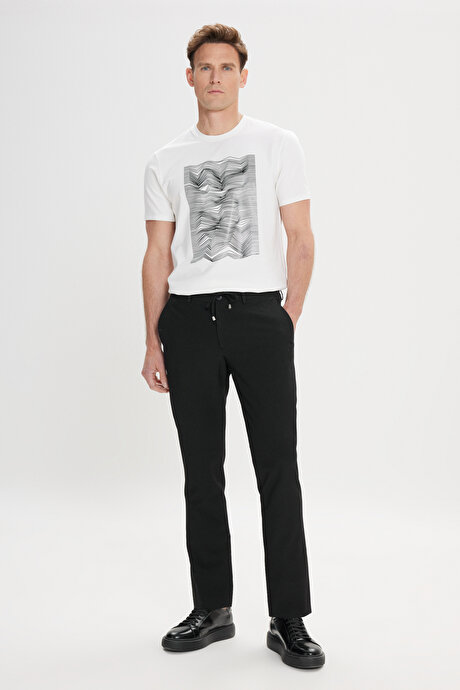 Slim Fit Dar Kesim Beli Bağlamalı Yan Cep Gofre Desenli Siyah Pantolon resmi