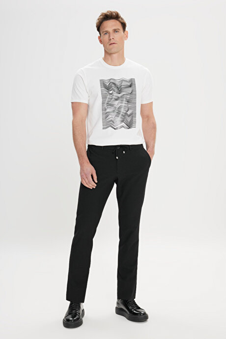 Slim Fit Dar Kesim Beli Bağlamalı Yan Cep Gofre Desenli Siyah Pantolon resmi