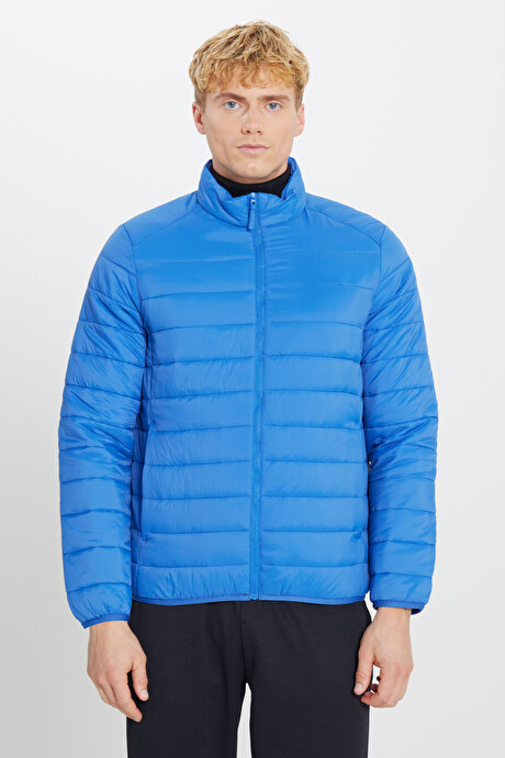 Rüzgar Geçirmez Sıcak Tutan Elyaf Dolgulu Ultra Hafif Standart Fit Şişme İndigo Mont resmi