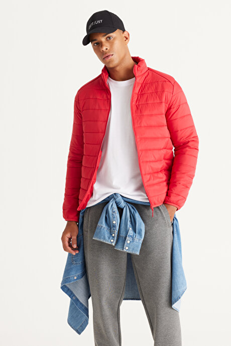Rüzgar Geçirmez Sıcak Tutan Elyaf Dolgulu Ultra Hafif Standart Fit Şişme Kırmızı Mont resmi