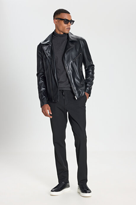 Standart Fit Normal Kesim Dik Yaka Siyah Mont resmi