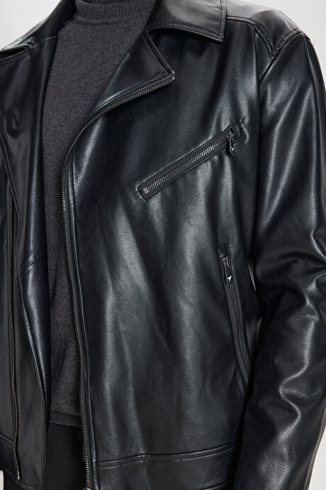 Standart Fit Normal Kesim Dik Yaka Siyah Mont resmi