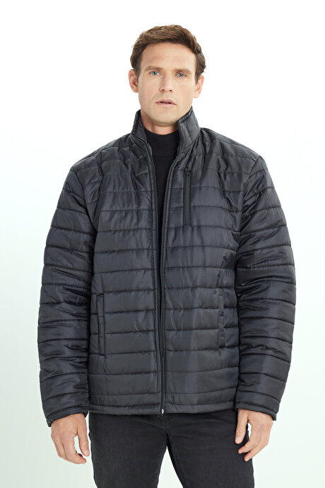 Sıcak Tutan Standart Fit Normal Kesim Dik Yaka Yan Cepli Siyah Mont resmi