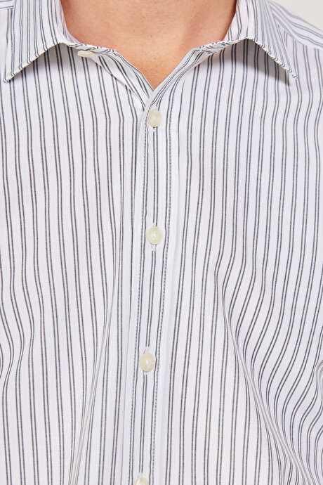 Slim Fit Dar Kesim Klasik Yaka Pamuklu Çizgili Beyaz-Antrasit Gömlek resmi