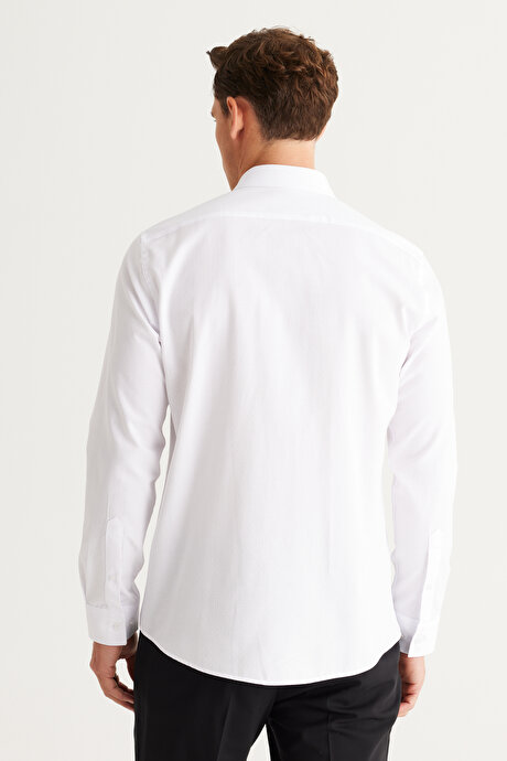 Slim Fit Dar Kesim Klasik Yaka Pamuklu Armürlü Beyaz Gömlek resmi
