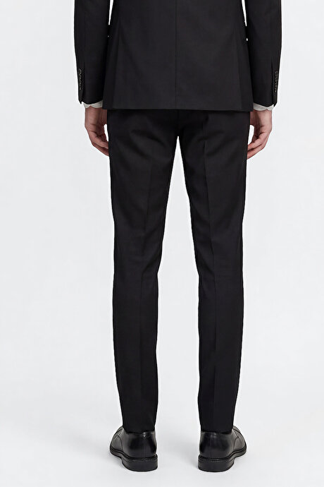 Slim Fit Dar Kesim Mono Yaka Siyah Takım Elbise resmi