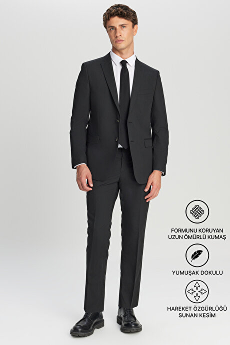 Slim Fit Dar Kesim Mono Yaka Siyah Takım Elbise resmi