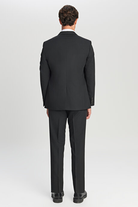 Slim Fit Dar Kesim Mono Yaka Siyah Takım Elbise resmi