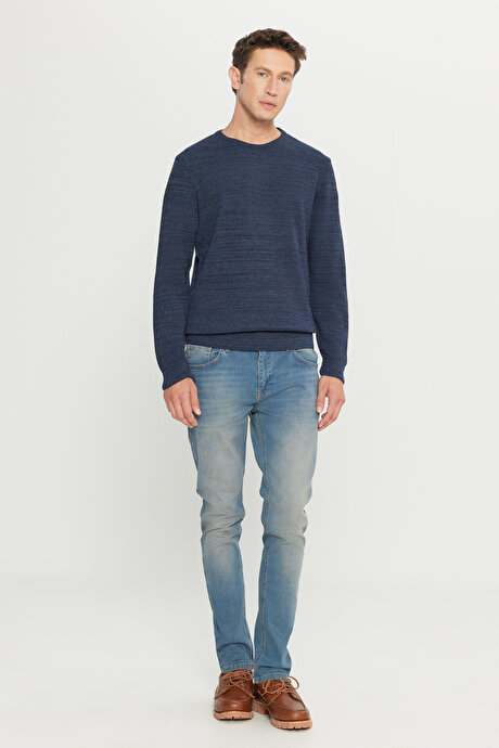 Standart Fit Normal Kesim Pamuklu Bisiklet Yaka Muline Desenli İndigo-Siyah Kazak resmi