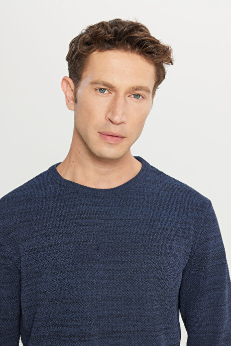 Standart Fit Normal Kesim Pamuklu Bisiklet Yaka Muline Desenli İndigo-Siyah Kazak resmi