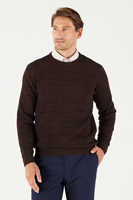 Standart Fit Normal Kesim Pamuklu Bisiklet Yaka Muline Desenli Kahve-Siyah Kazak resmi