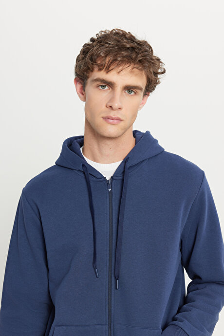 Standart Fit Normal Kesim İçi Polarlı 3 İplik Kapüşonlu Fermuarlı Lacivert Sweatshirt Ceket resmi