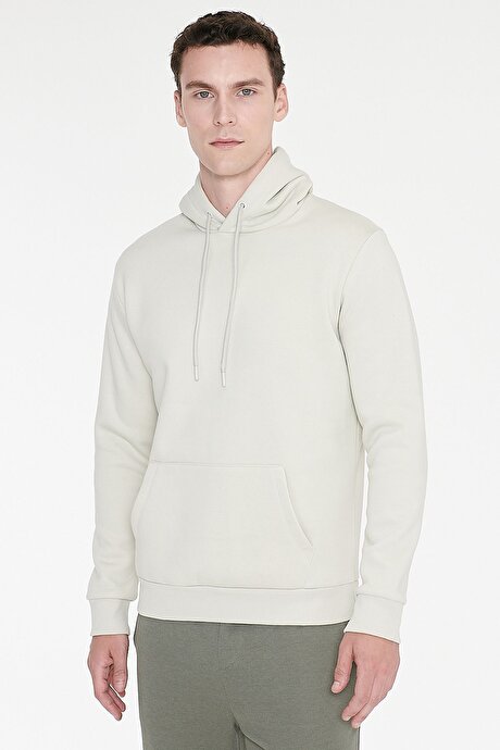 Standart Fit Normal Kesim İçi Polarlı 3 İplik Kapüşonlu Kanguru Cepli Pamuklu Bej Sweatshirt resmi