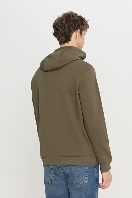 Standart Fit Normal Kesim İçi Polarlı 3 İplik Kapüşonlu Kanguru Cepli Pamuklu Haki Sweatshirt resmi