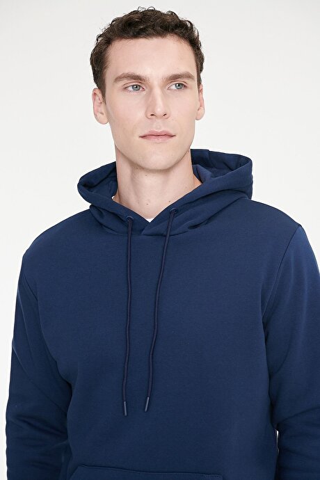 Standart Fit Normal Kesim İçi Polarlı 3 İplik Kapüşonlu Kanguru Cepli Pamuklu Lacivert Sweatshirt resmi