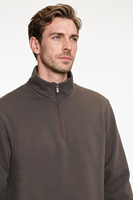 Standart Fit Normal Kesim İçi Polarlı Bato Yaka Pamuklu Kahverengi Sweatshirt resmi