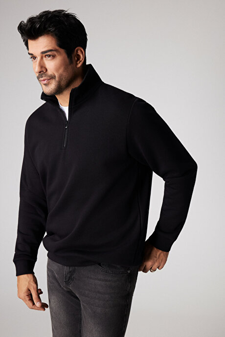 Standart Fit Normal Kesim İçi Polarlı Bato Yaka Pamuklu Siyah Sweatshirt resmi