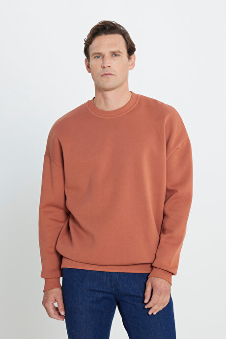 Oversize Bol Kesim İçi Polarlı 3 İplik Bisiklet Yaka Pamuklu Açık Kahve Sweatshirt resmi