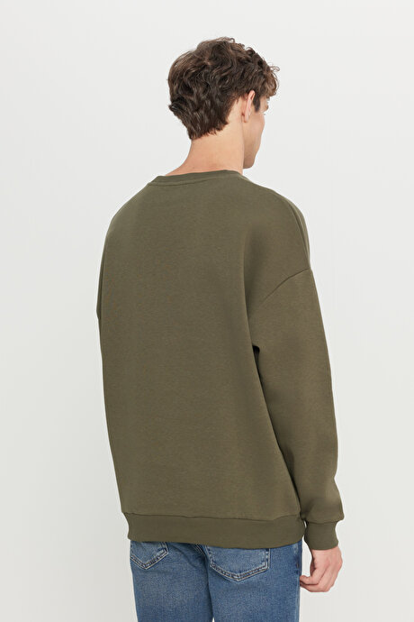 Oversize Bol Kesim İçi Polarlı 3 İplik Bisiklet Yaka Pamuklu Haki Sweatshirt resmi