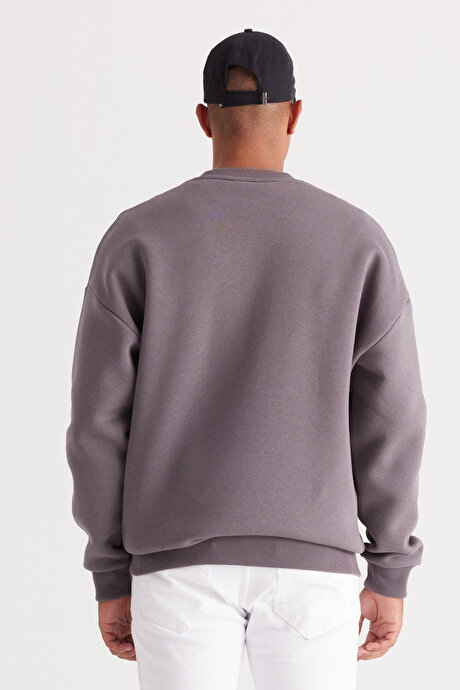 Oversize Bol Kesim İçi Polarlı 3 İplik Bisiklet Yaka Pamuklu Koyu Gri Sweatshirt resmi